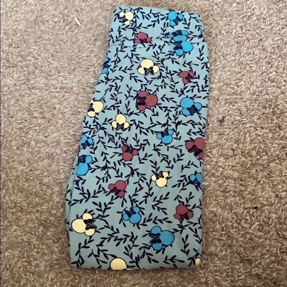 LuLaRoe leggings one size fits most